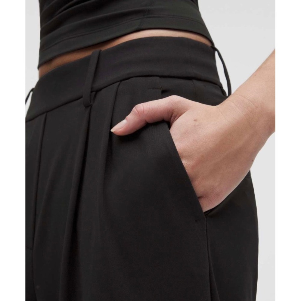 Lululemon Daydrift High Rise Trouser Short Wide-Leg Pants Black Pleated W5HCQS L - Picture 9 of 13